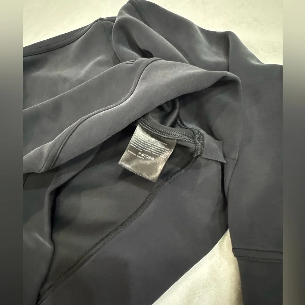 Lululemon Black Softstreme Perfectly Oversized Cropped Crew Set